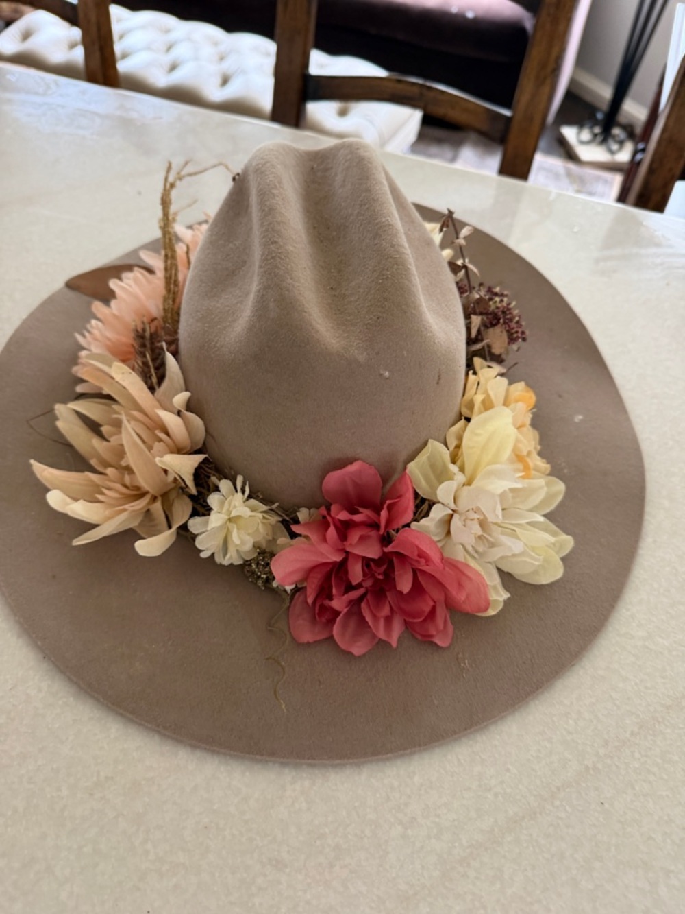 Neutral Wide-Brim Floral Cowgirl Hat - Taupe with Pink & Cream Flowers